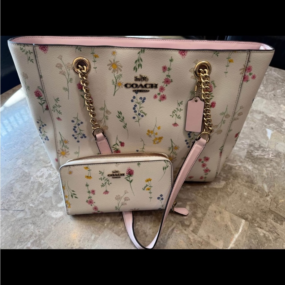 Coach Floral Print Tote and Wristlet Set - Cream and Pink